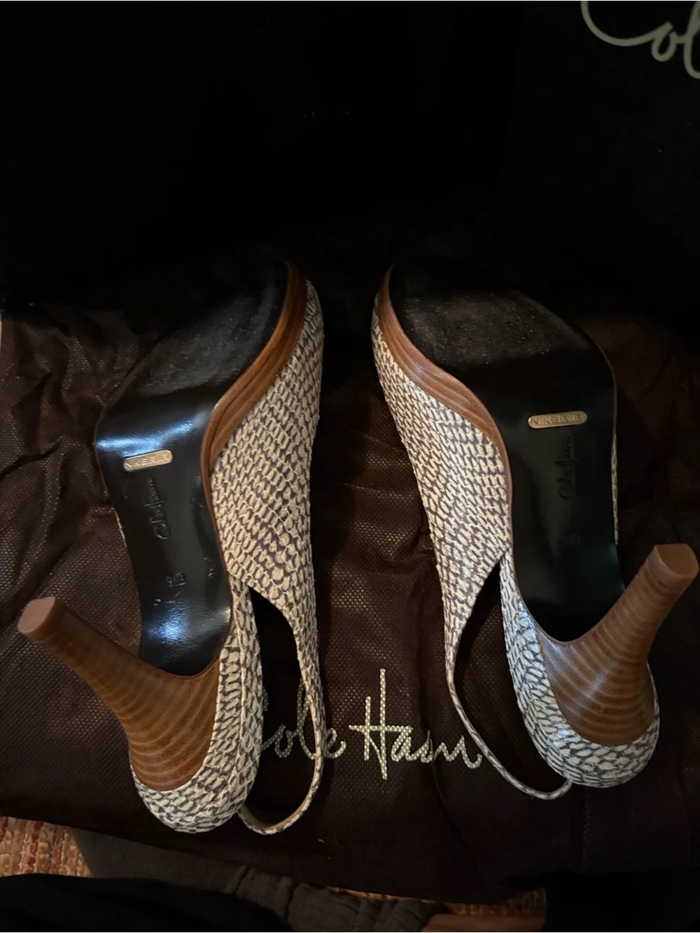 SZ 9.5 COLE HAAN SNAKESKIN SLING BACK SPIKE NIKE AIR HEEL WITH BOX